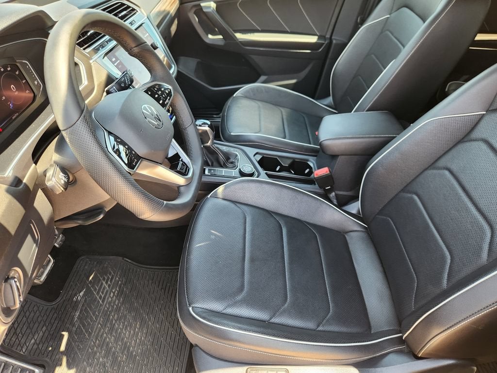 2022 Volkswagen Tiguan SEL R-Line