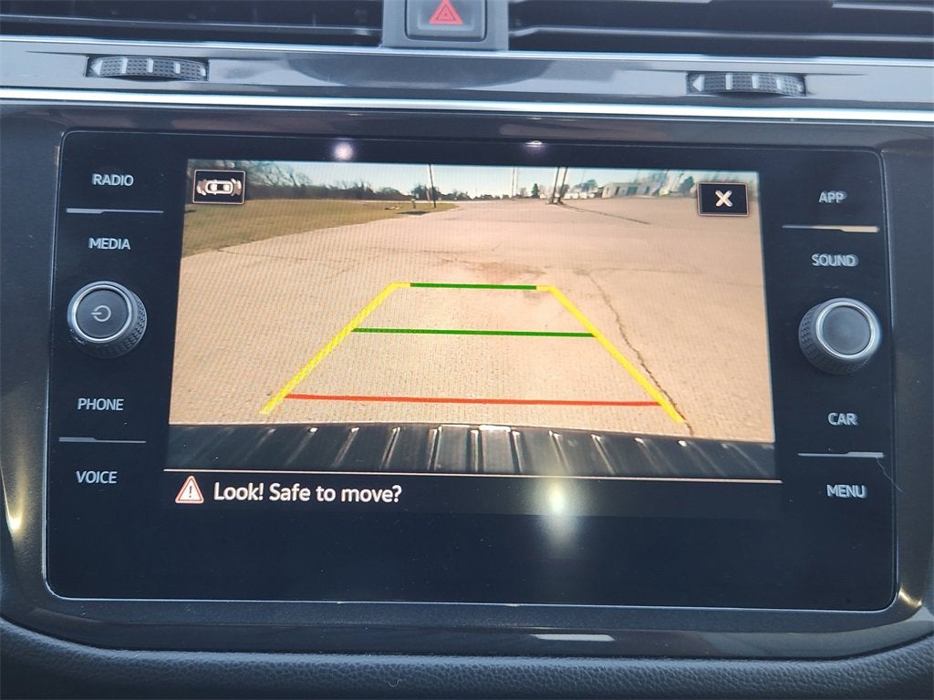 2022 Volkswagen Tiguan SE R-Line Black