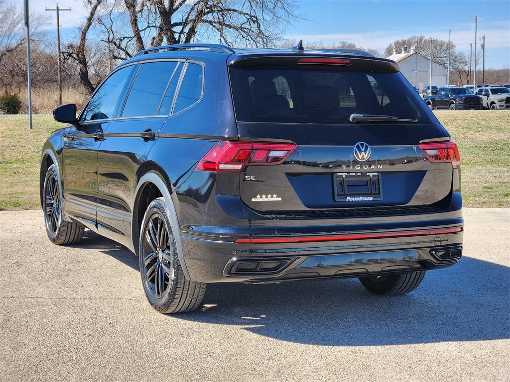 2022 Volkswagen Tiguan SE R-Line Black