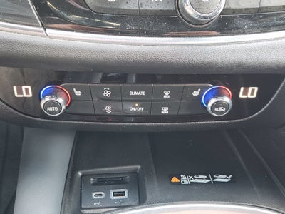 2022 Buick Enclave Essence