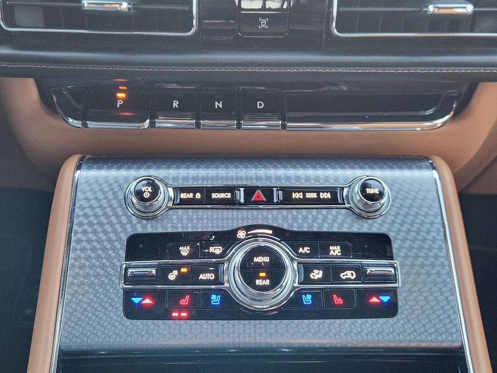 2022 Lincoln Aviator Black Label