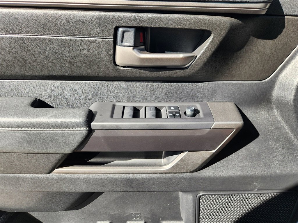 2023 Toyota Tundra 4WD SR5