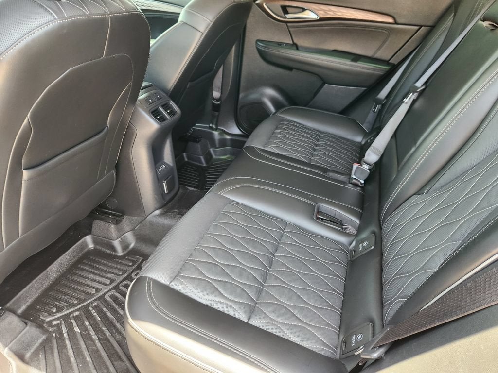 2022 Buick Envision Avenir